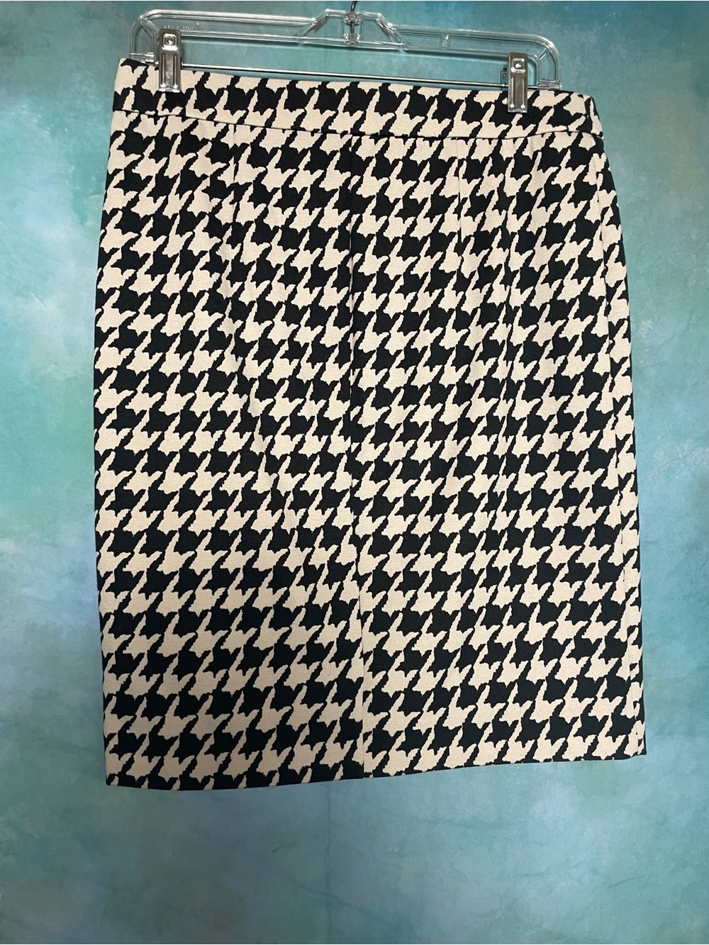Elle Black and White Houndstooth Pencil Skirt